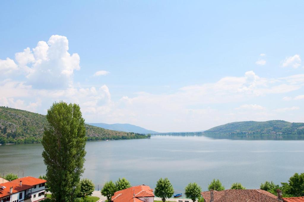 Vergoula'S Mansion Kastoria Luaran gambar